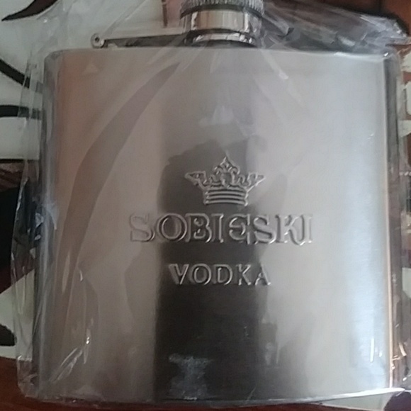 Sobieski Vodka Flasks - Picture 2 of 3